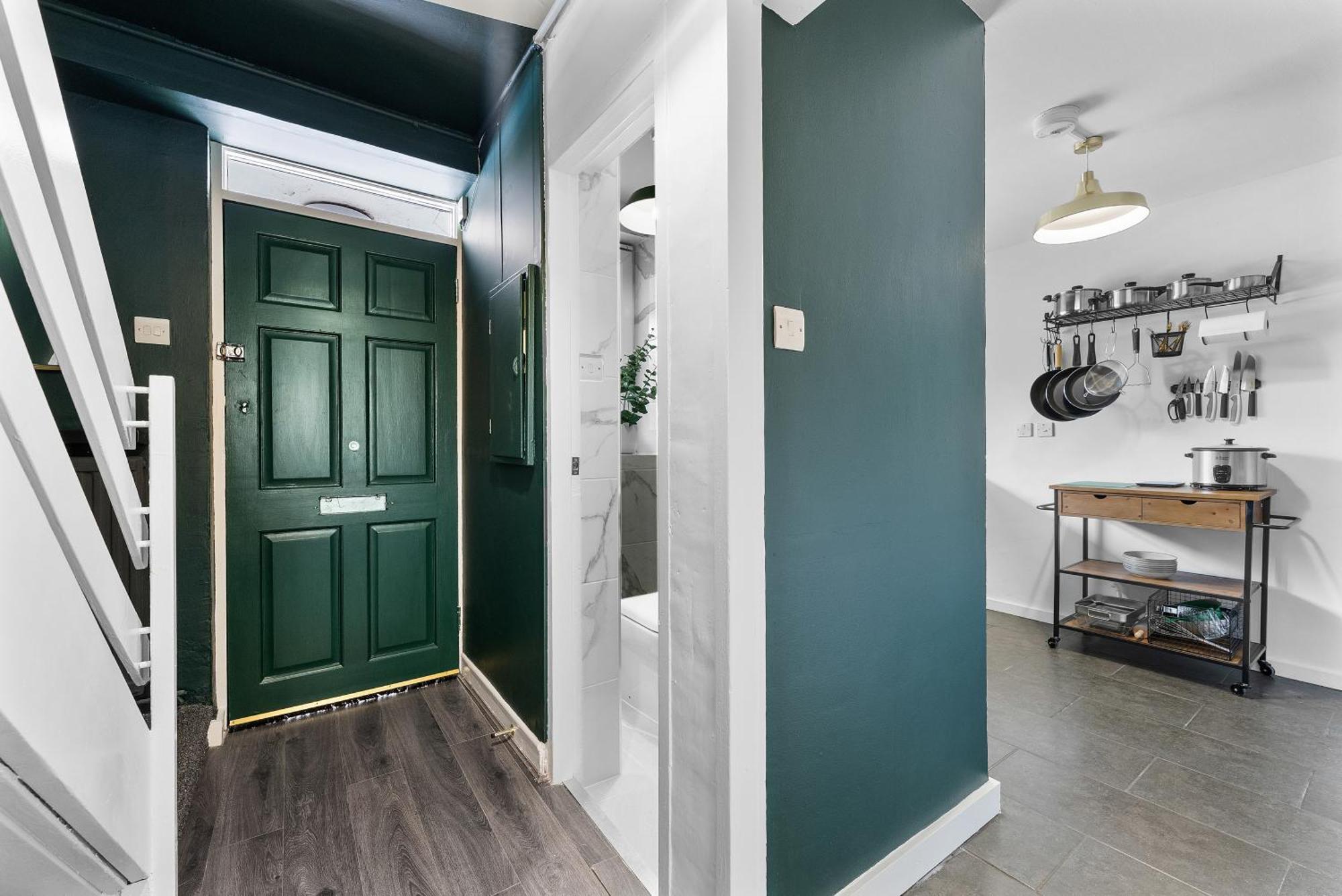 Spacious 3 Bedroom Whitechapel With Garden By Gold Appartamento