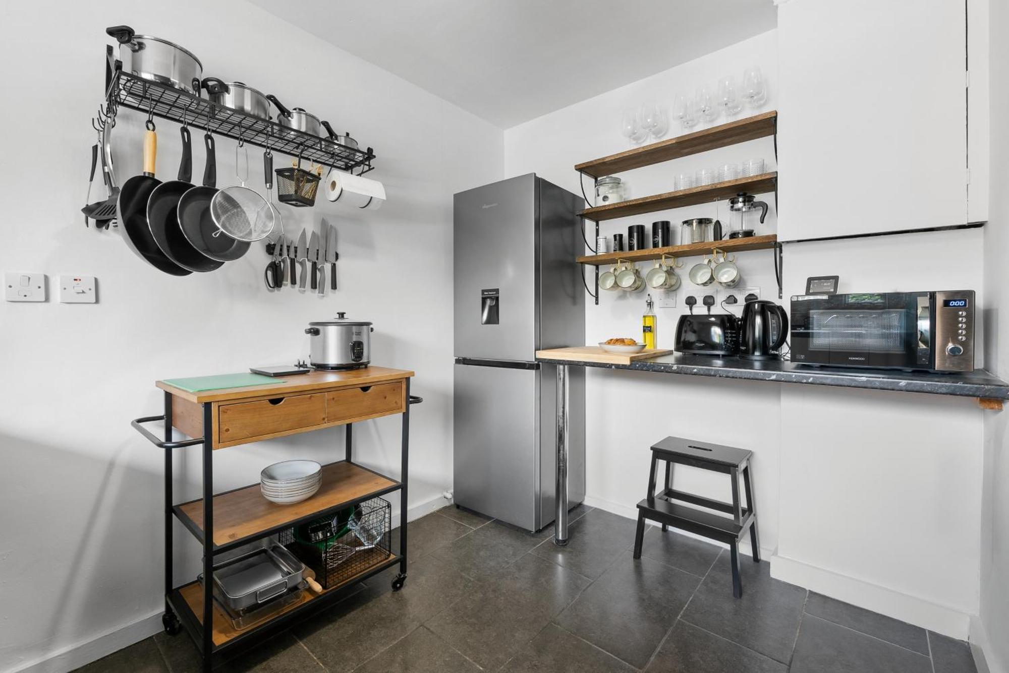 Spacious 3 Bedroom Whitechapel With Garden By Gold Appartamento